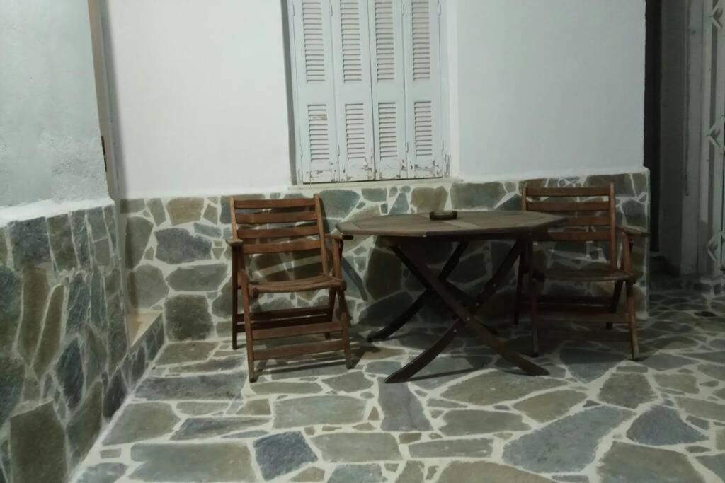 Central Town House 60M2**** Pireus Eksteriør bilde