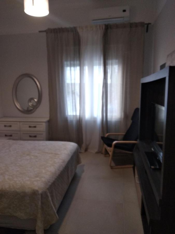 Central Town House 60M2**** Pireus Eksteriør bilde